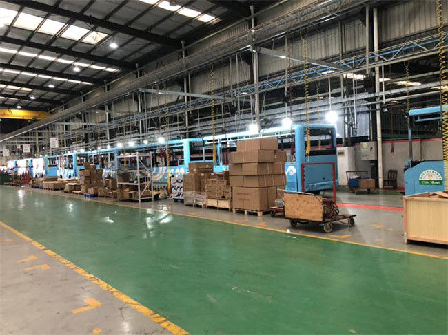 حافلة صغيرة كهربائية بطول 7 أمتار مع مسافة قيادة تبلغ 200 كيلومتر وتوجيه LHD للنقل العام